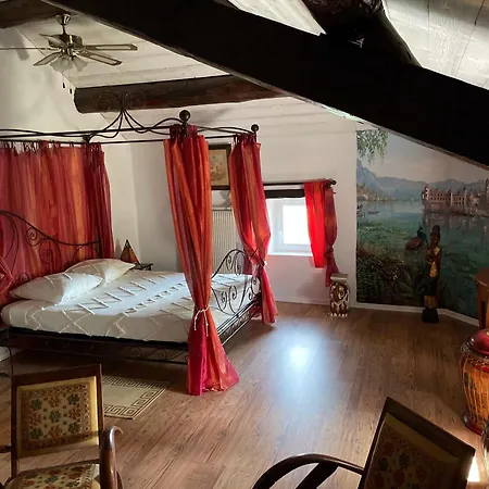 Gites Au Chateau Des Estubiers Les Granges-Gontardes Esterno foto
