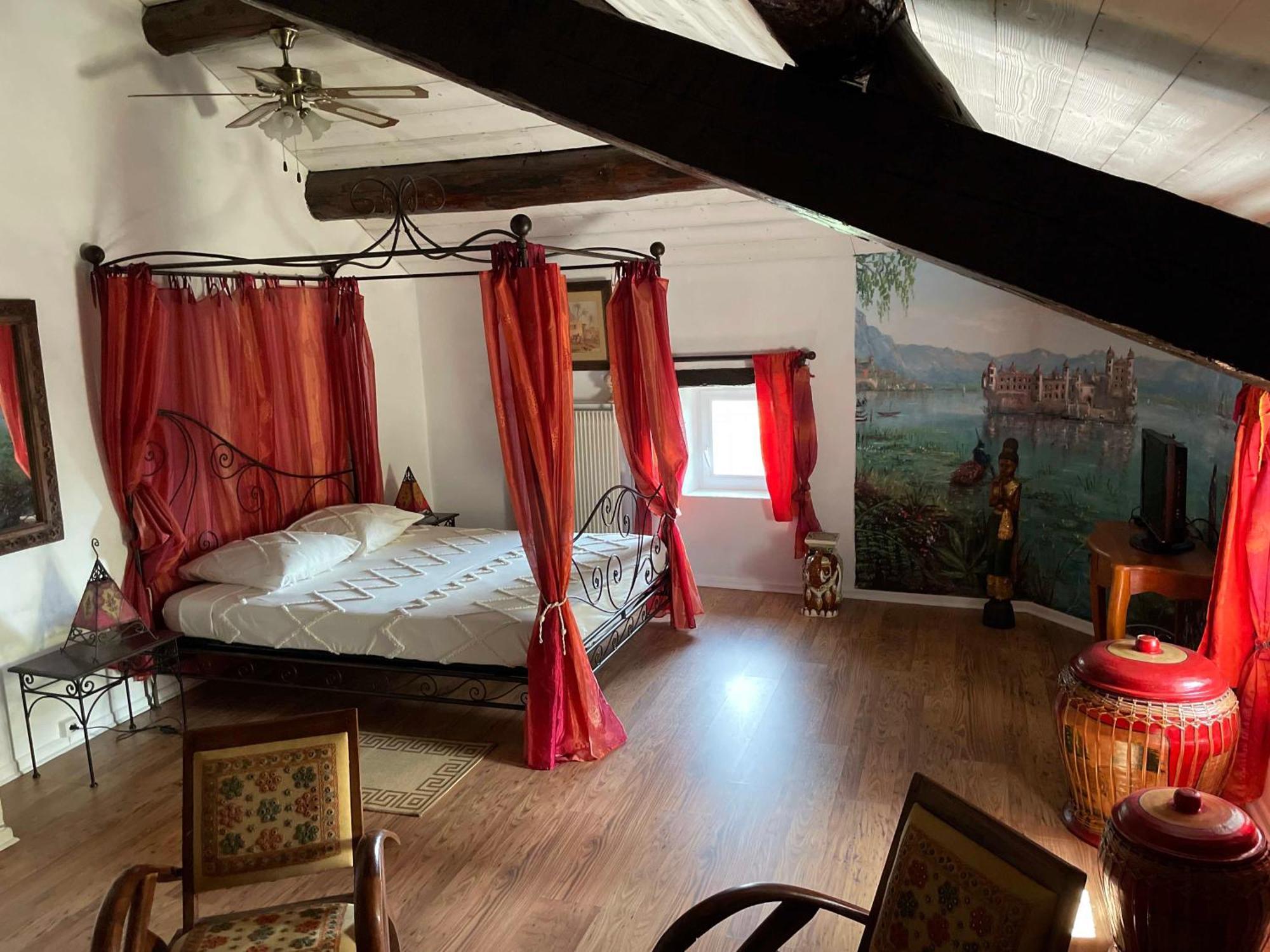 Au Chateau Des Estubiers Holiday home Les Granges-Gontardes